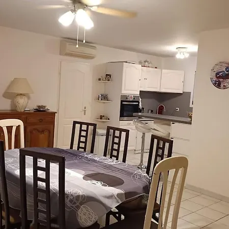 Maison Avec 4 Avec Piscine Hotel 3*